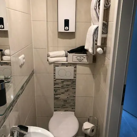 Ochtum Str. Apartment *